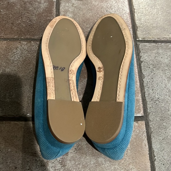 Bruno Magli Women's Blue Peep Toe Shoes - Picture 6 of 7